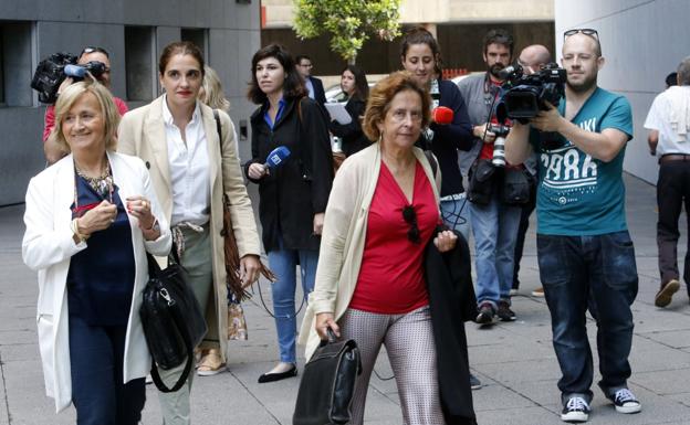 La Audiencia suspende el juicio de Villa por su ingreso y pide al HUCA los informes médicos