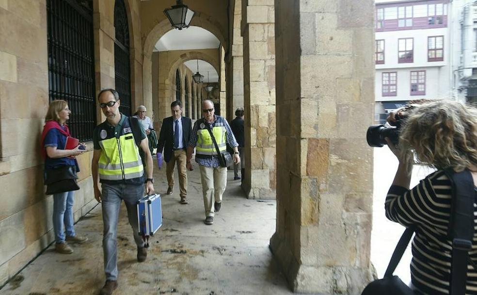 «No hay contratos con las empresas investigadas», asegura el jefe de la Policía Local de Oviedo