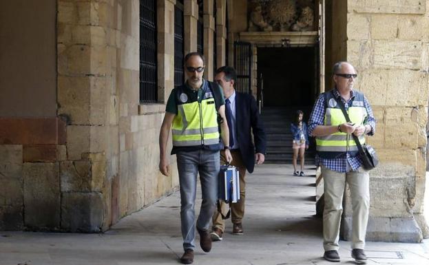 Los grupos de la oposición de Oviedo pedirán información sobre la trama de amaños de contratos al Gobierno local