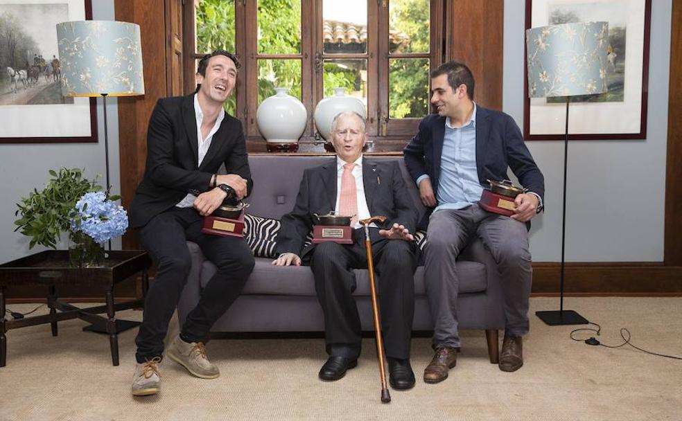 Calderetas a la valentía y la memoria