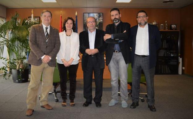 El jefe de la Policía Local de Oviedo organizó una visita al sistema investigado por amaños