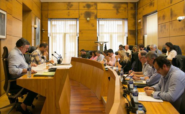 El Pleno de Siero aprueba por mayoría la congelación de todas las ordenanzas fiscales para 2019