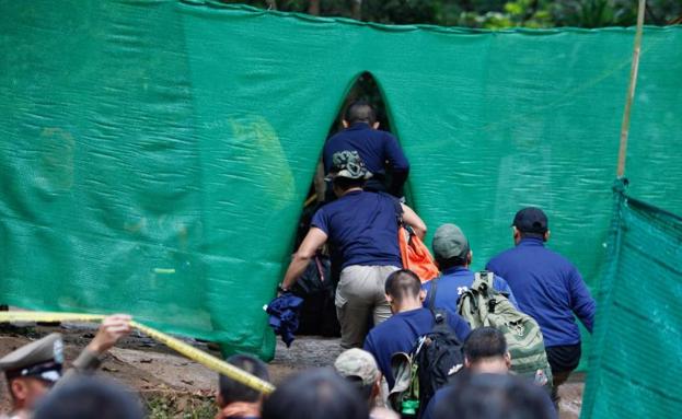 Así es el rescate de los niños atrapados en la cueva de Tailandia