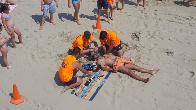 El plan de salvamento dota a 66 playas de 313 profesionales