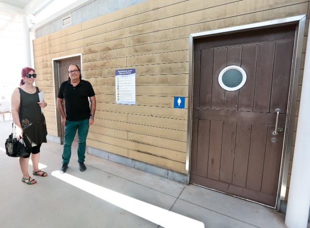 Xixón Sí Puede denuncia recortes en los servicios de playa para discapacitados