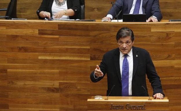 Javier Fernández pedirá a Sánchez que fije un calendario para el cierre de las centrales de carbón «a medio y largo plazo»