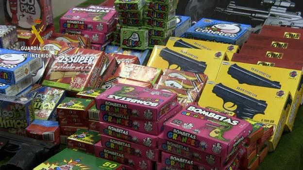 La Guardia Civil interviene más de 50 armas que estaban a la venta en la Semana Negra