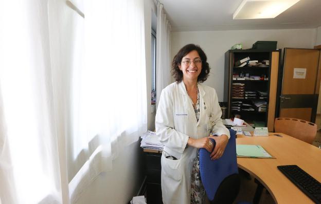 «Es importantísimo concienciar a la población de que participe en los programas de cribado»