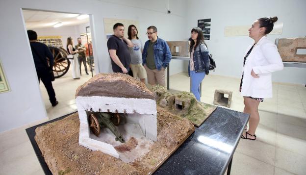 Abre sus puertas la exposición de la guerra civil en Grado