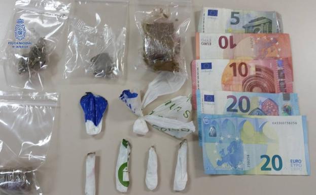 Detienen a tres avilesinos por tráfico de drogas en locales de ocio