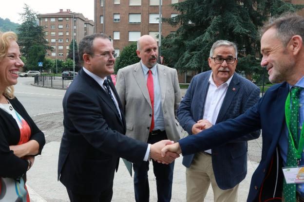 «Trataremos de que la planta de Asla para aluminio se quede en Asturias»