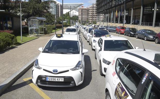Los taxistas de Asturias inician movilizaciones