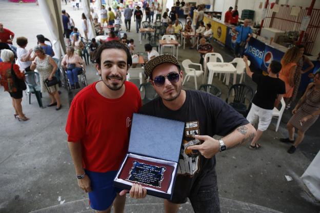 Blimea empieza sus fiestas con un reconocimiento a la trayectoria del rapero Arma X