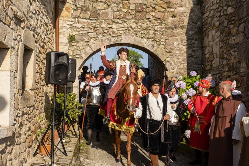 Pimiango recrea la visita del futuro rey Carlos V