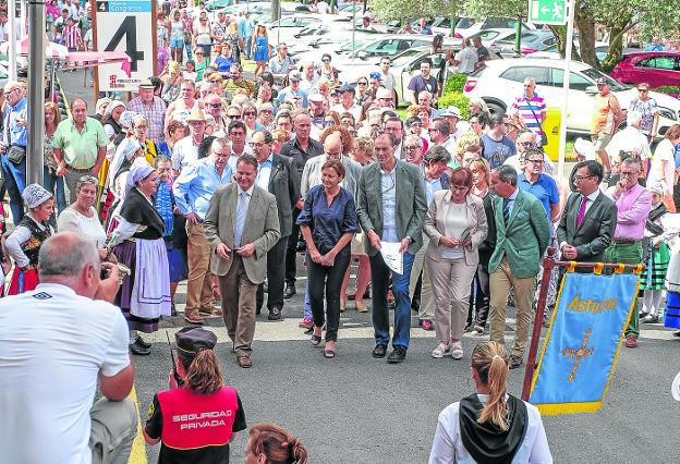 Langreo critica a Montón como ejemplo de la «ambigüedad» del Gobierno