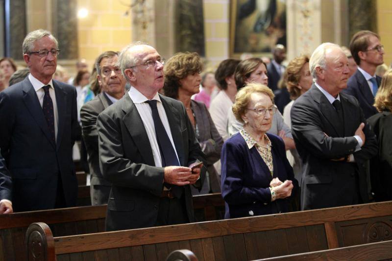 Familiares y amigos despiden a María Inés Figaredo en Oviedo