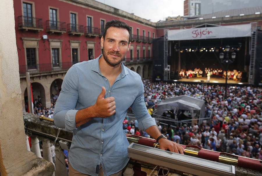 El emotivo pregón de Saúl Craviotto abre la Semana Grande de Gijón