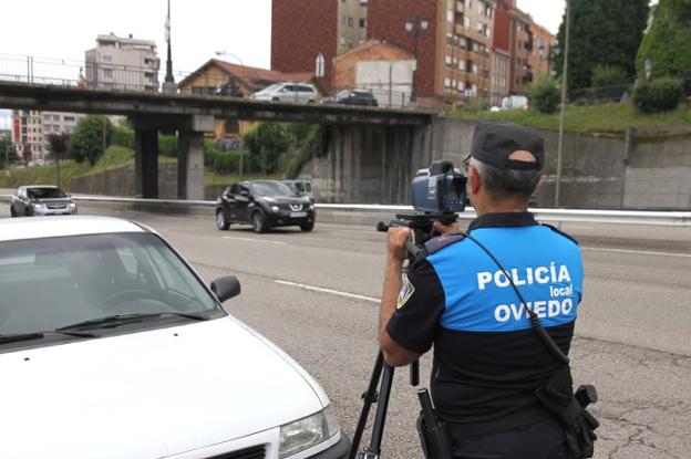 El radar móvil de Oviedo estuvo casi dos años parado porque solo funcionaba de forma manual