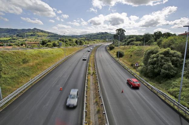 Foro urge la señalización horizontal en la autovía minera