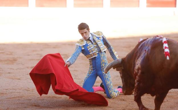El Juli, Manzanares y Talavante, a oreja por coleta