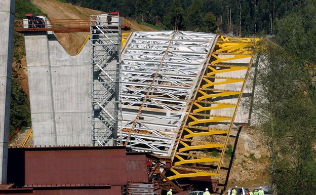 Un «error de cálculo» en el viaducto sobre el Nalón