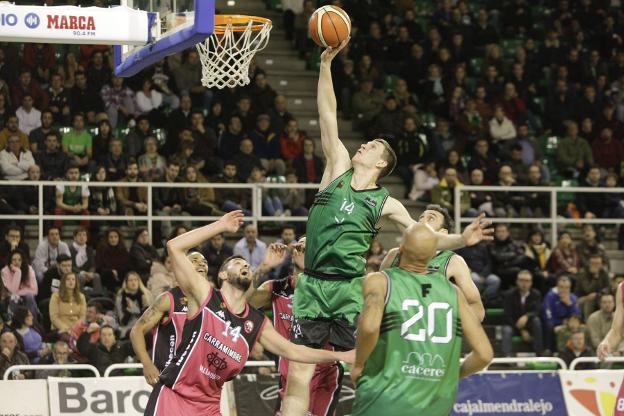 Rolandas Jakstas, refuerzo de peso para el Liberbank