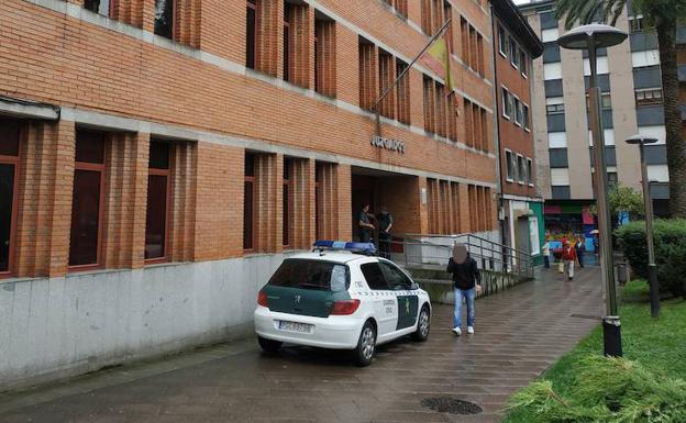 Una vecina de Turón de 21 años denuncia por violación a un amigo de su padre