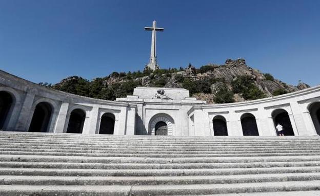 Juristas asturianos ven «forzada» la utilización de un decreto para agilizar la exhumación de Franco