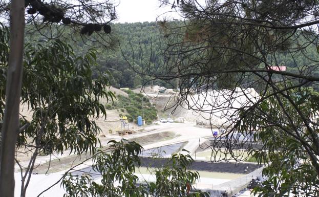 Luz verde a la ampliación del depósito de jarofix de AZSA en la cantera de El Estrellín