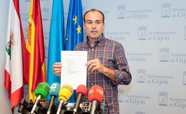 El PSOE ve «opaca» la contratación en la EMA del marido de la gerente de Emvisa