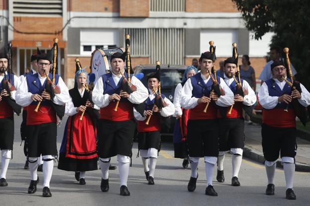 Encuentro de gaiteros en Riaño