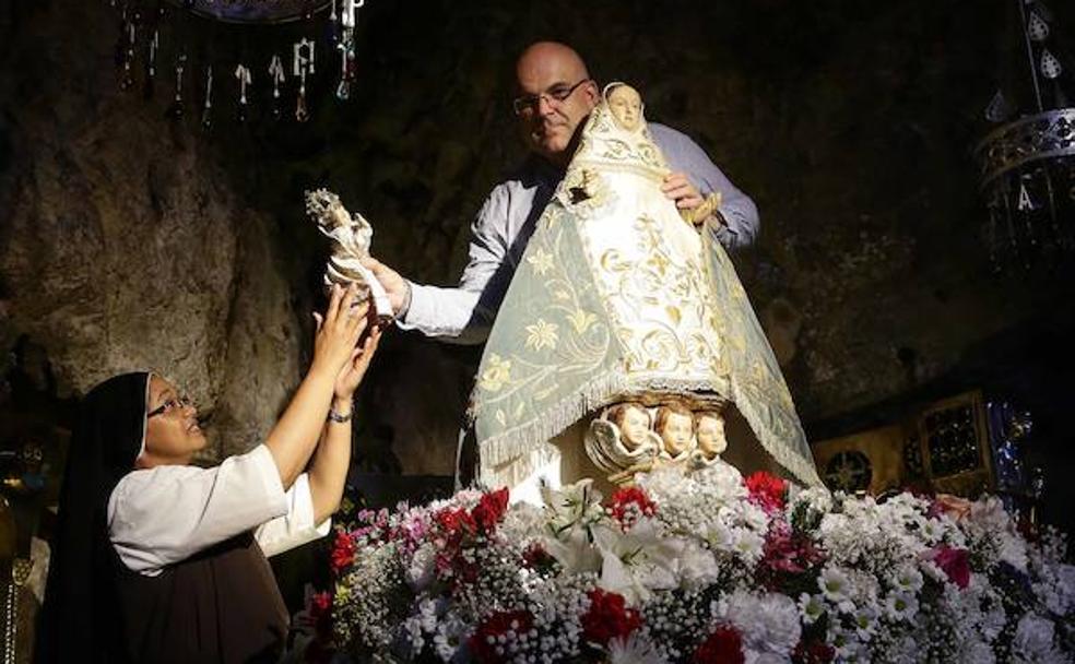 El vestidor de la Santina