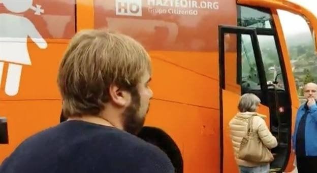 Archivada la causa contra Daniel Ripa por el altercado con el autobús de 'Hazte Oír'