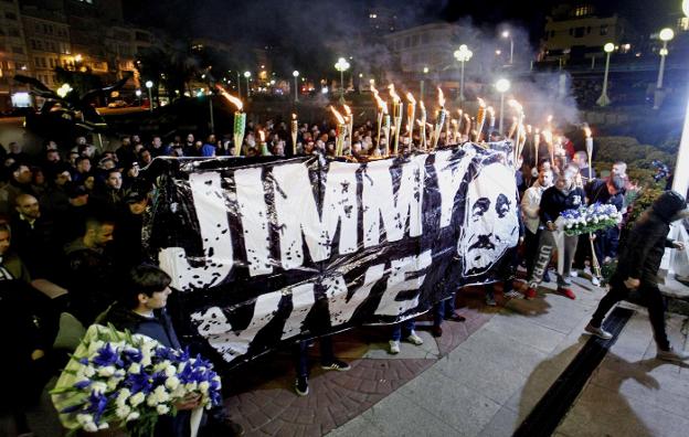 Archivan la causa contra el ultra gijonés por el tumulto en el que murió 'Jimmy'