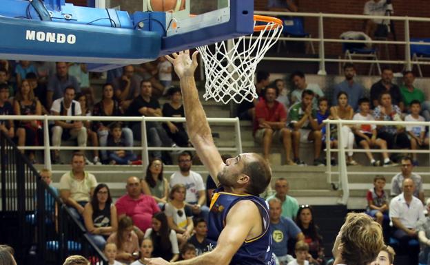 Amargo estreno del Liberbank Oviedo