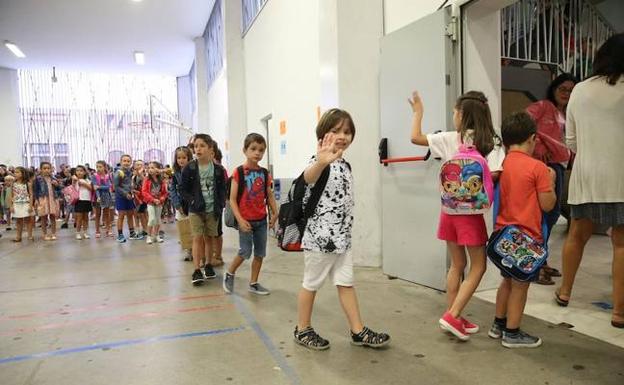 66.464 alumnos de Infantil y Primaria inician hoy las clases