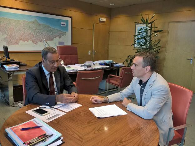 La renovación de la carretera que une Los Campos y Trasona comenzará esta semana