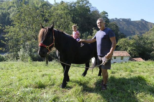 'Xana', la yegua de Leonor y Sofía «es tranquila, noble y tiene un carácter fantástico»