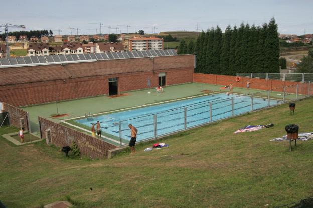 Somos plantea recuperar las piscinas de verano con un plan de inversión plurianual