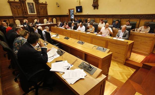 El Pleno de Gijón aprueba 500.000 euros para inversiones en el matadero