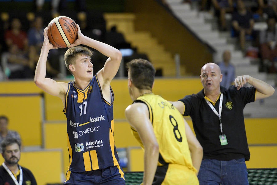 Liberbank Oviedo 80-85 Obras Sanitarias, en imágenes