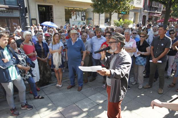 Los pensionistas asturianos reclaman más apoyo para los cuidadores y las residencias