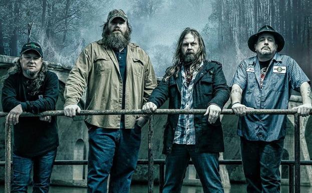 El rock de Hogjaw, en el Niemeyer