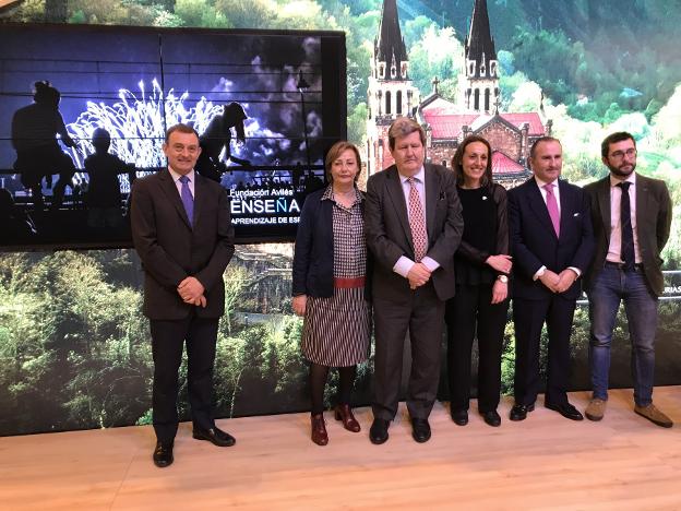 «El proyecto del español sigue, solo cambia la gestión», asegura la alcaldesa