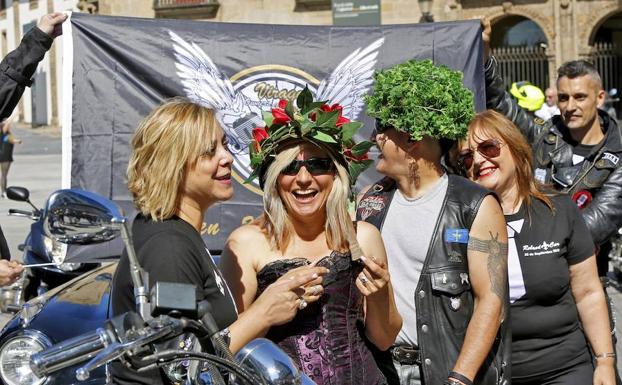 Boda motera con ruta a Tazones