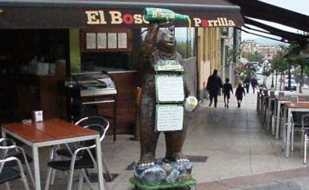 El 'simpa' de récord en Oviedo: huyen en coche con la comida