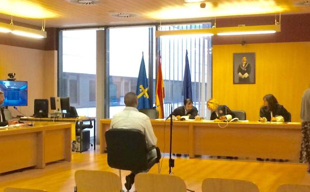 «Es mentira, no vendí droga», se defiende el acusado de traficar con cocaína en la Semana Negra