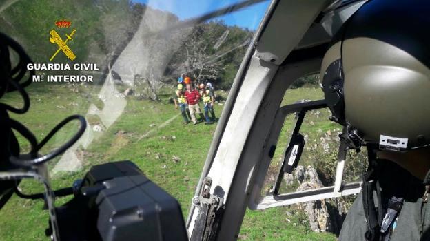 Evacuado un ovetense de una ruta en Peñamayor