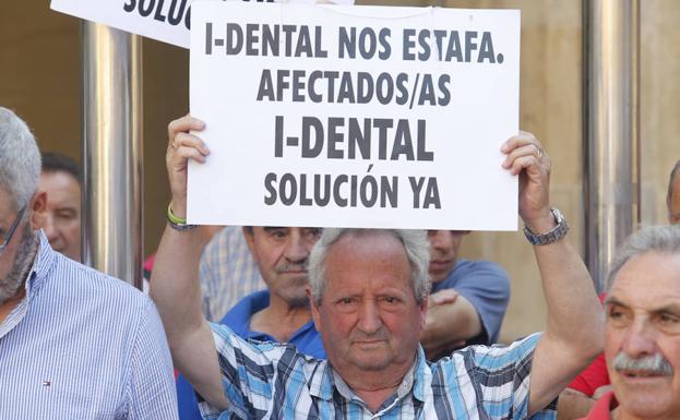 Del Busto afirma que el juzgado aún no ha autorizado el acceso a los historiales de iDental