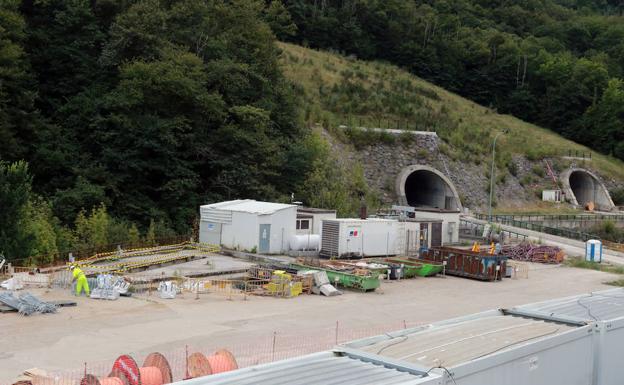 IU critica la «indolencia» de Ábalos con las infraestructuras asturianas